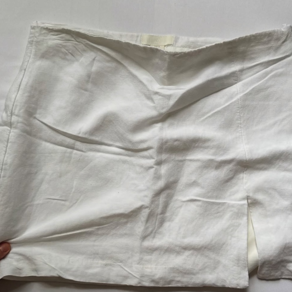 H&M A Line Mini Skirt with Slit - Picture 4 of 6